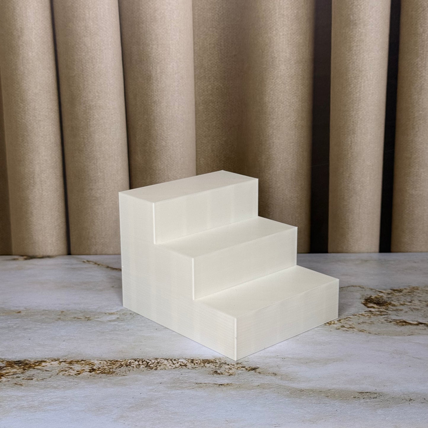 Escalera - 12cm de alto X 10cm de largo