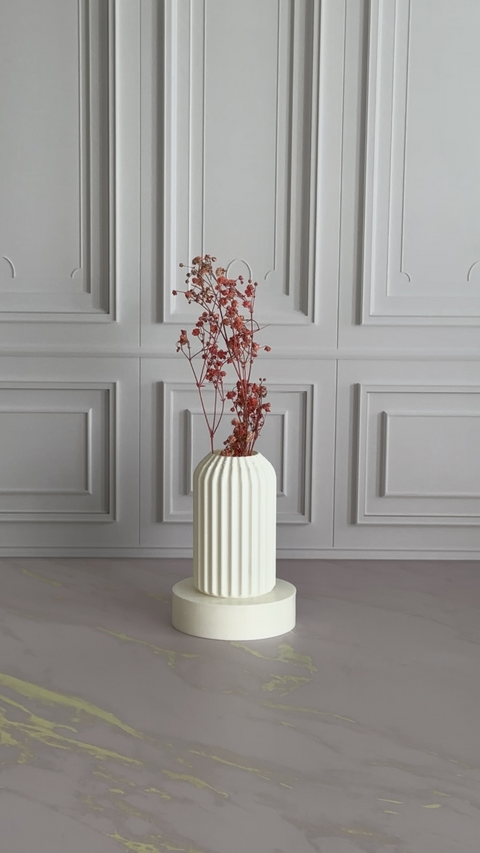 Jarron Decorativo Circular (INCLUYE FLORES)